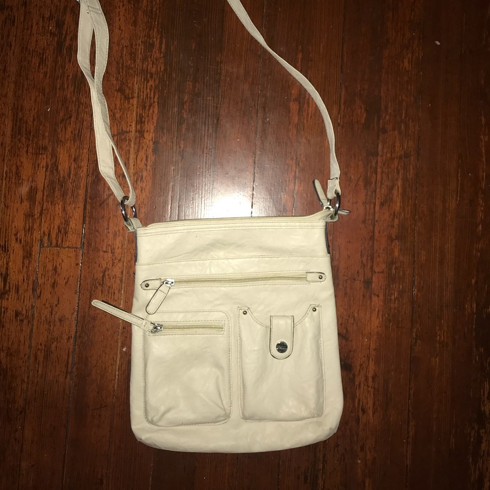 Cream purse👜